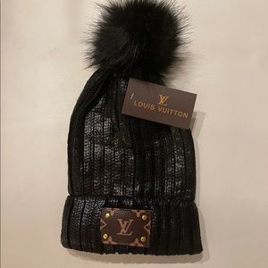 Brand New Black Metallic on Black Knit Hat Beanie with Pom Pom